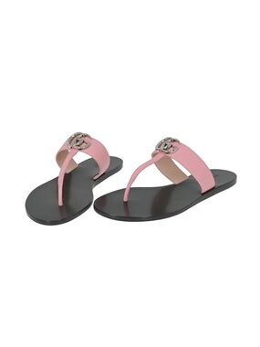 Gucci Pink Leather Logo Thong Sandals with Silver Hardware